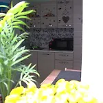 Viktoria *